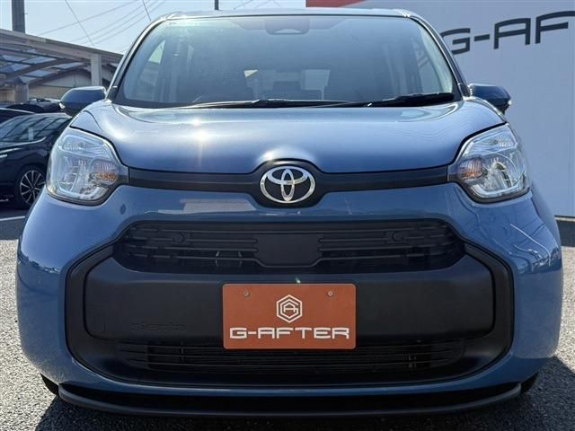 TOYOTA SIENTA HYBRID 2023