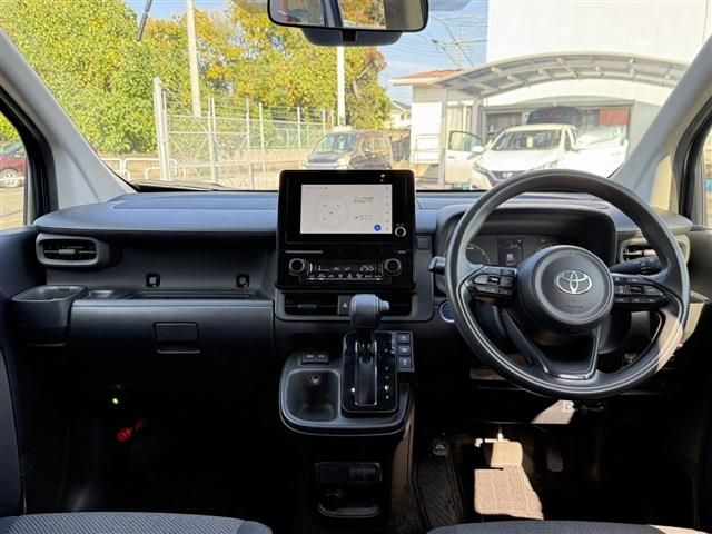 TOYOTA SIENTA HYBRID 2023