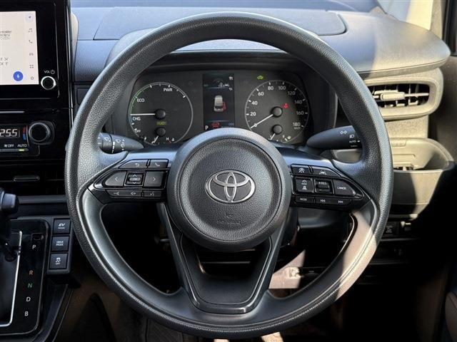 TOYOTA SIENTA HYBRID 2023