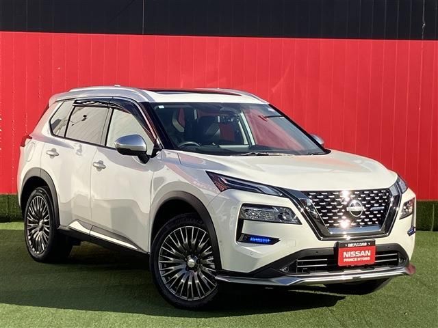 NISSAN X-TRAIL HYBRID 4WD 2023