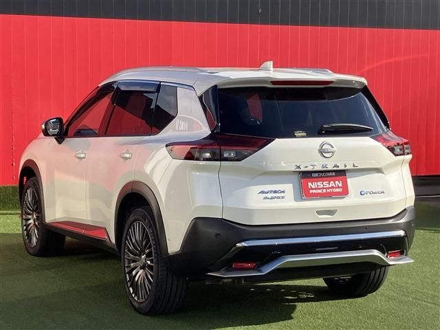 NISSAN X-TRAIL HYBRID 4WD 2023