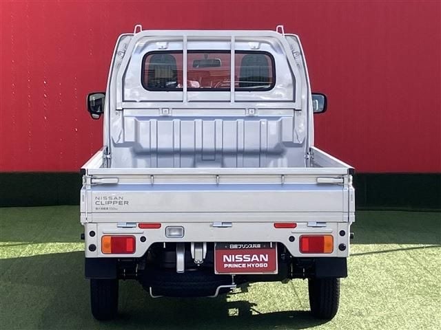 NISSAN CLIPPER truck 4WD 2025