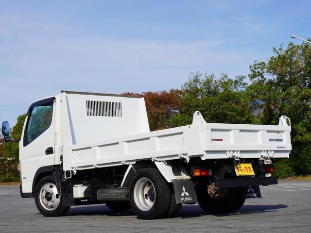 MITSUBISHI CANTER 2019