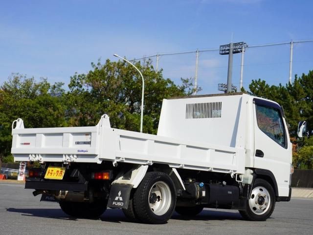 MITSUBISHI CANTER 2019