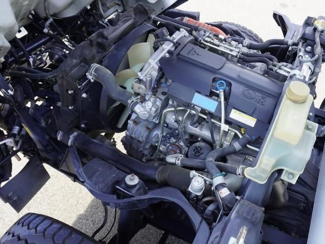 MITSUBISHI CANTER 2019