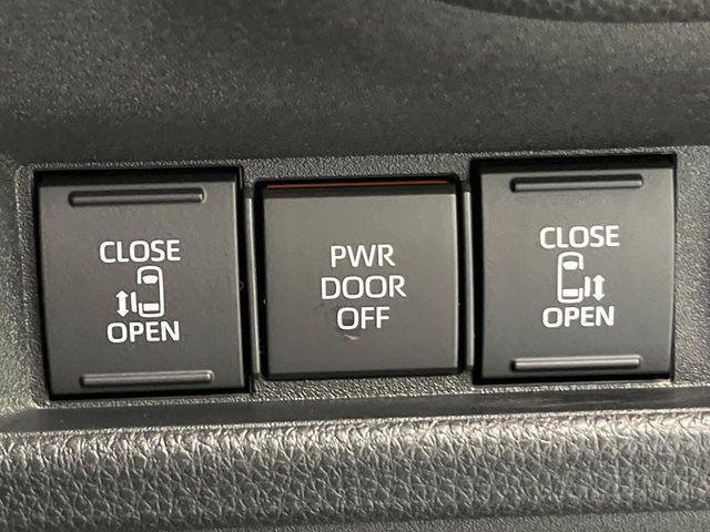 TOYOTA SIENTA HYBRID 2024