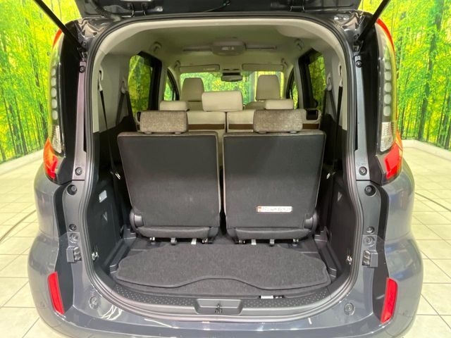 TOYOTA SIENTA HYBRID 2024