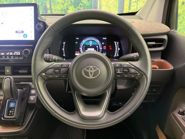 TOYOTA SIENTA HYBRID 2024