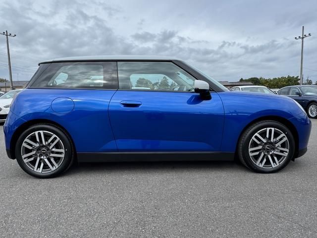 BMW MINI COOPER 2025