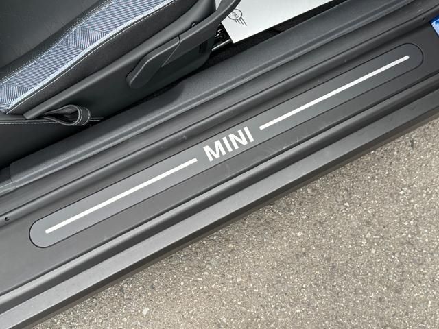 BMW MINI COOPER 2025