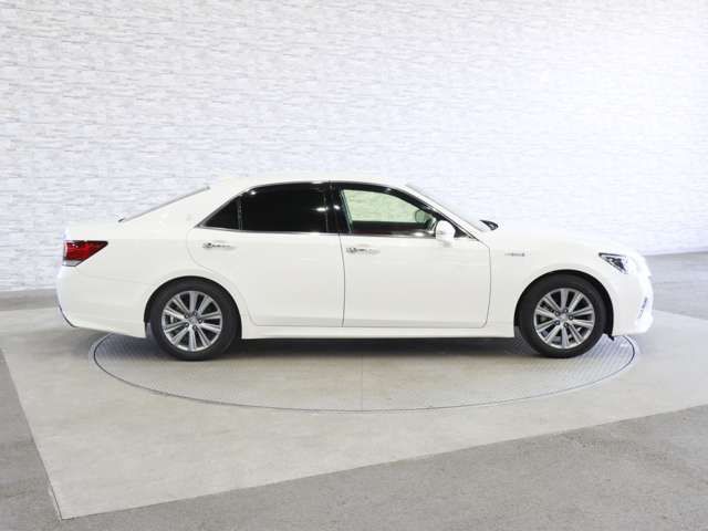 TOYOTA CROWN sedan hybrid 2018