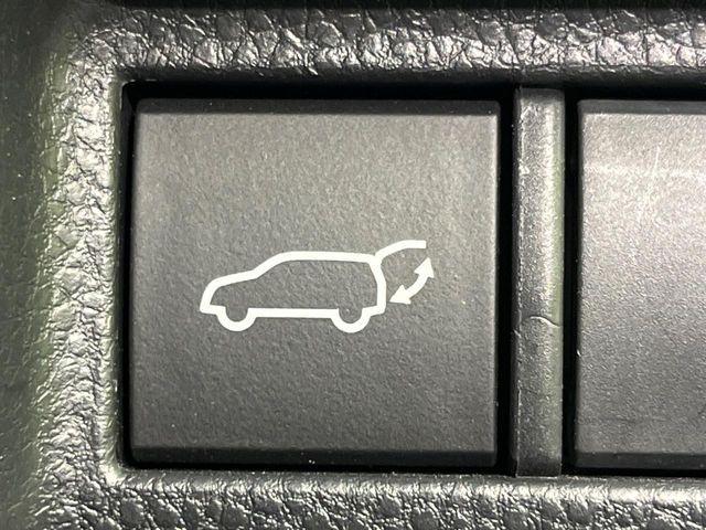 TOYOTA HARRIER HYBRID 2021