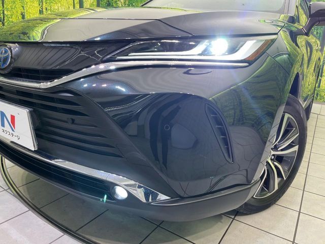 TOYOTA HARRIER HYBRID 2021