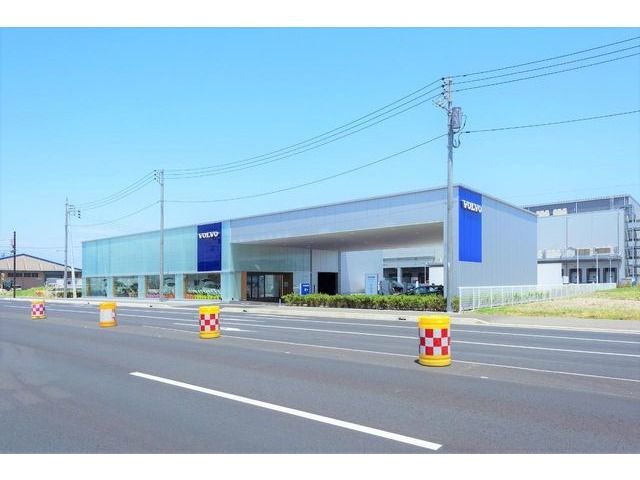 VOLVO VOLVO XC40 2023