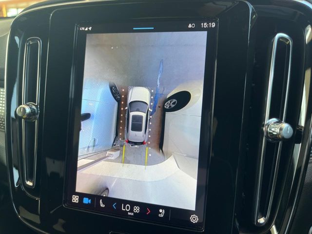 VOLVO VOLVO XC40 2023