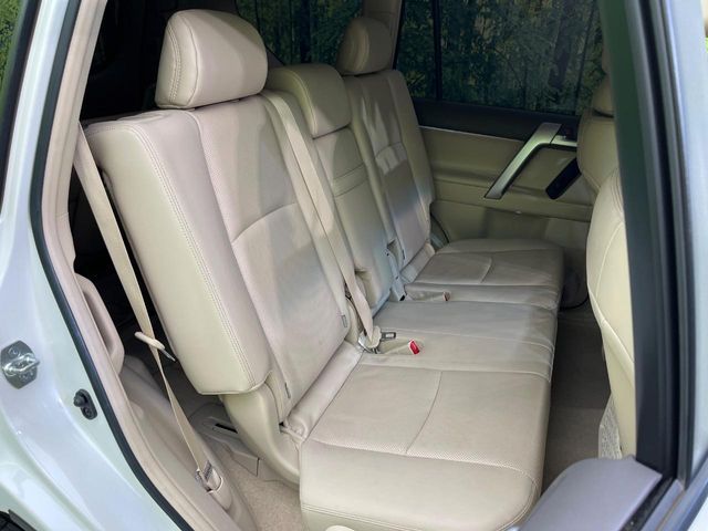 TOYOTA LANDCRUISER PRADO 2023