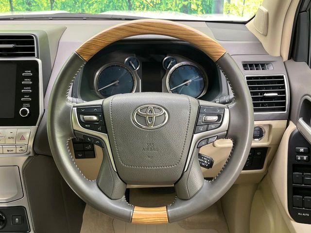 TOYOTA LANDCRUISER PRADO 2023