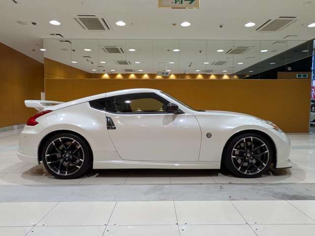 NISSAN FAIRLADY Z 2009