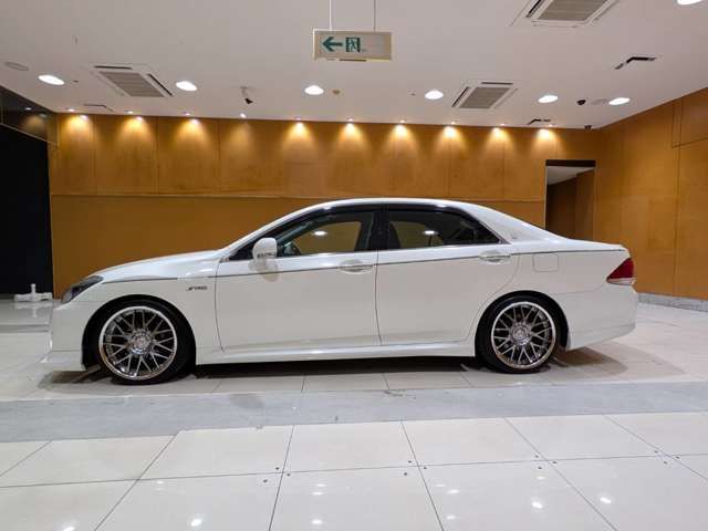 TOYOTA CROWN sedan 2012