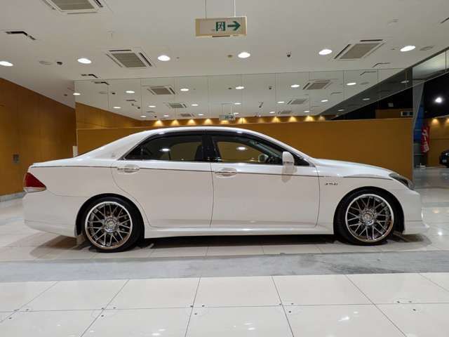TOYOTA CROWN sedan 2012