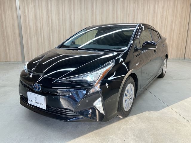 TOYOTA PRIUS 2018
