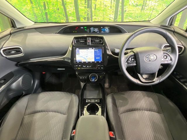 TOYOTA PRIUS PHV 2019