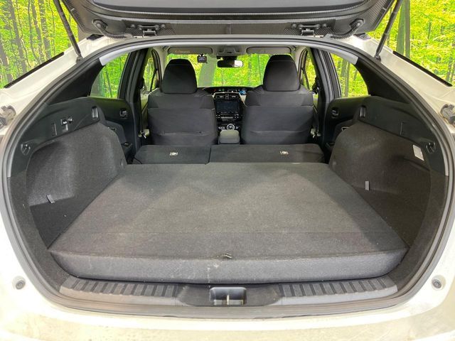 TOYOTA PRIUS PHV 2019