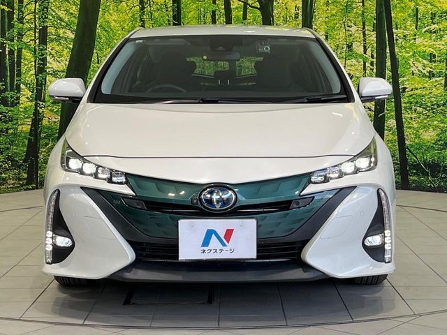TOYOTA PRIUS PHV 2019