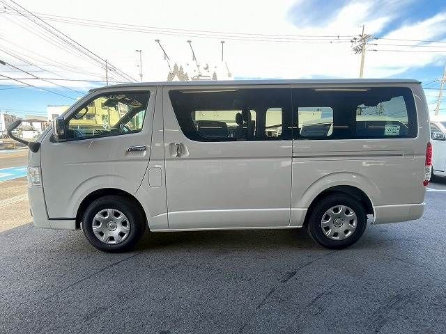 TOYOTA HIACE van 2WD 2025