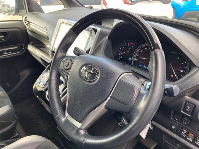 TOYOTA ESQUIRE 4WD 2019