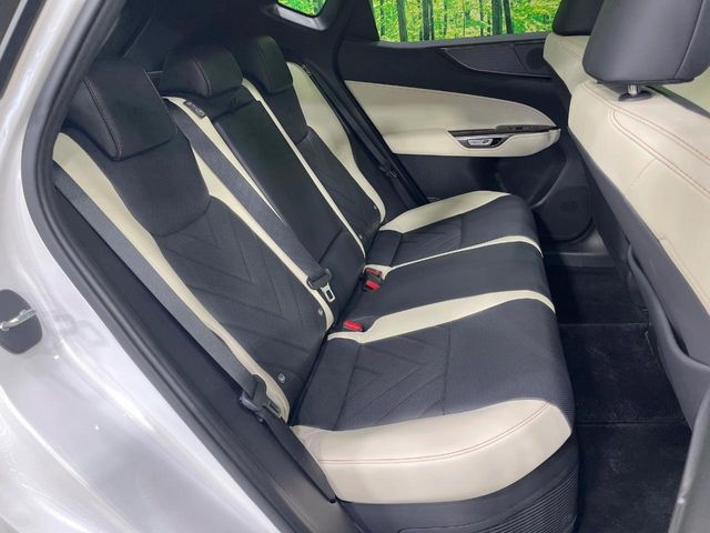 TOYOTA LEXUS NX350h 2023