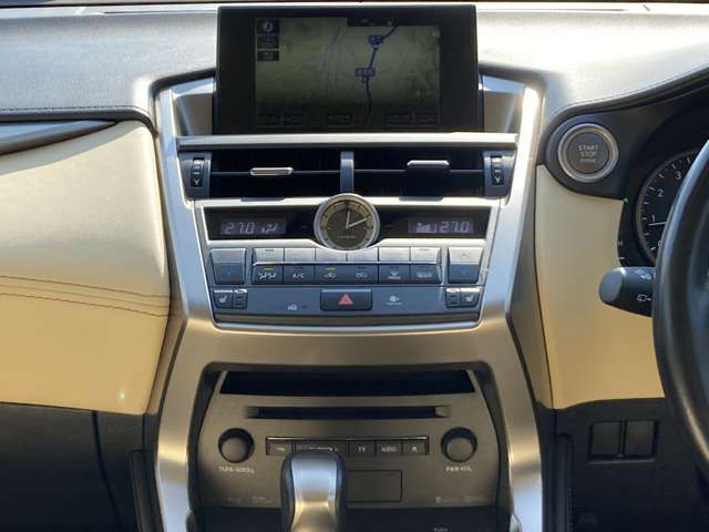 TOYOTA LEXUS NX200t AWD 2016