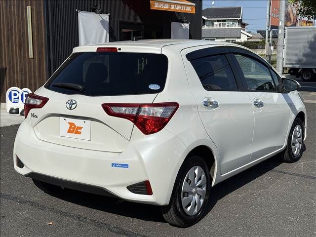TOYOTA VITZ 2018