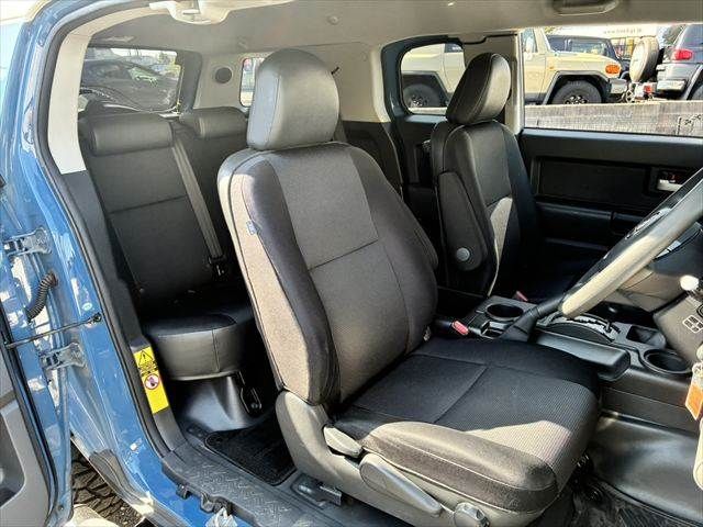 TOYOTA FJ CRUISER 4WD 2013