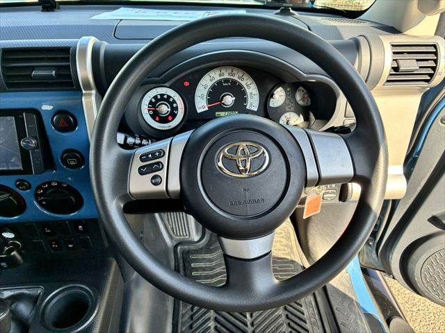 TOYOTA FJ CRUISER 4WD 2013