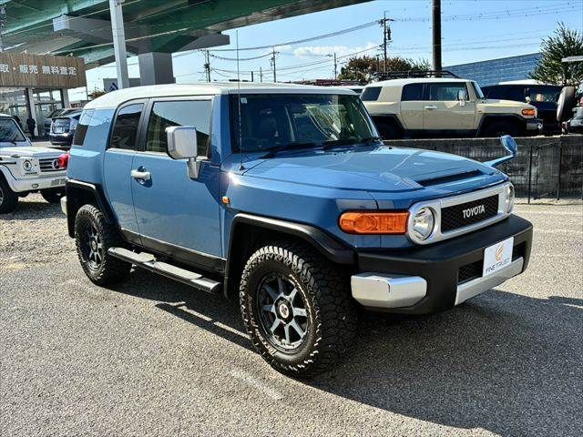 TOYOTA FJ CRUISER 4WD 2013