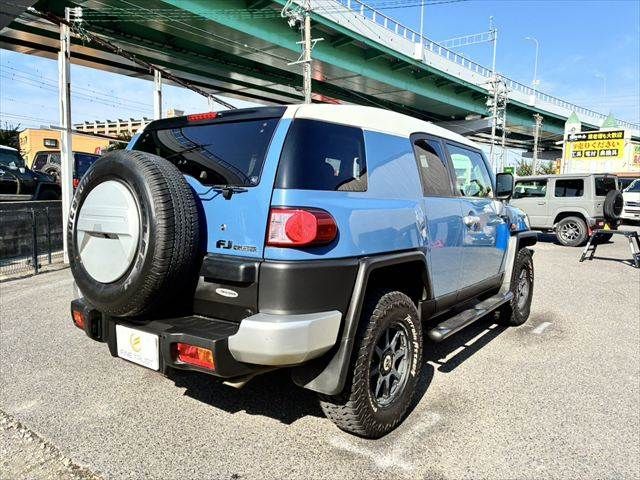 TOYOTA FJ CRUISER 4WD 2013
