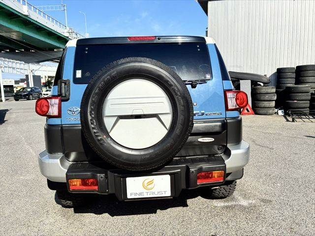 TOYOTA FJ CRUISER 4WD 2013