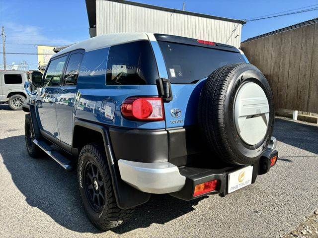 TOYOTA FJ CRUISER 4WD 2013