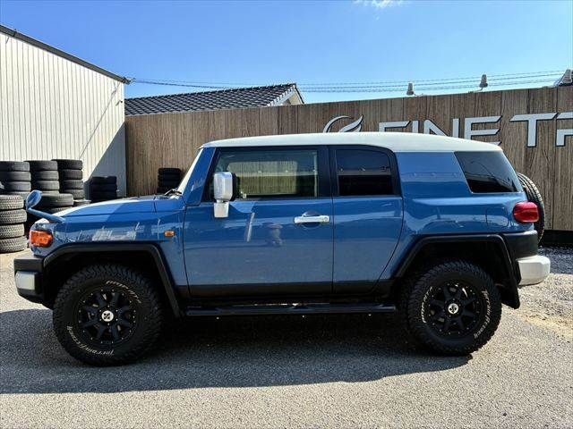 TOYOTA FJ CRUISER 4WD 2013