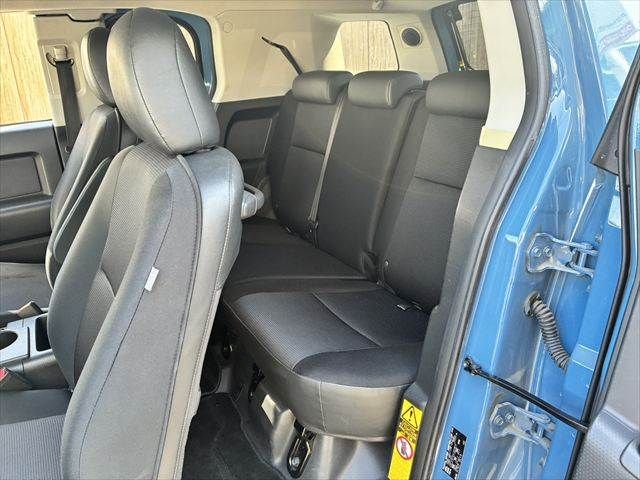 TOYOTA FJ CRUISER 4WD 2013