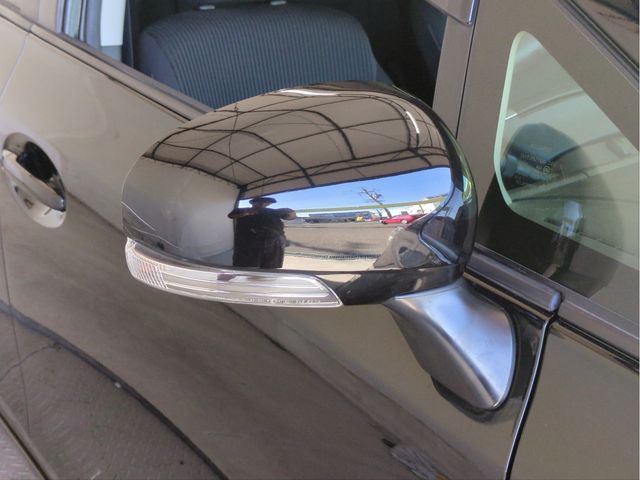 TOYOTA PRIUS Alpha 2016