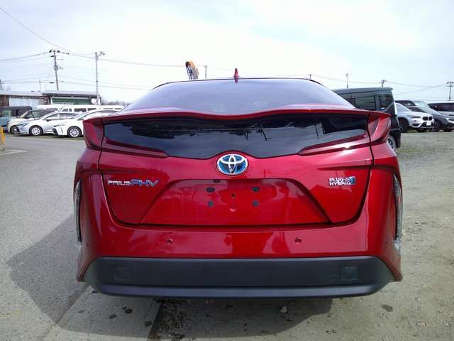 TOYOTA PRIUS PHV 2018