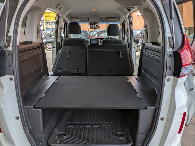 HONDA FREED plus HYBRID 4WD 2017