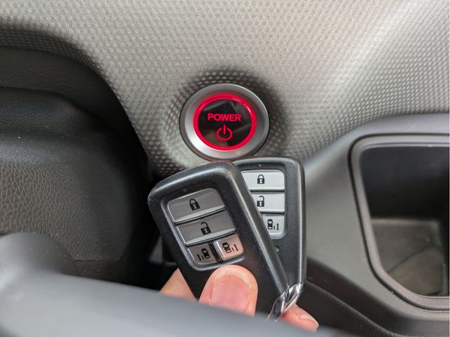 HONDA FREED plus HYBRID 4WD 2017