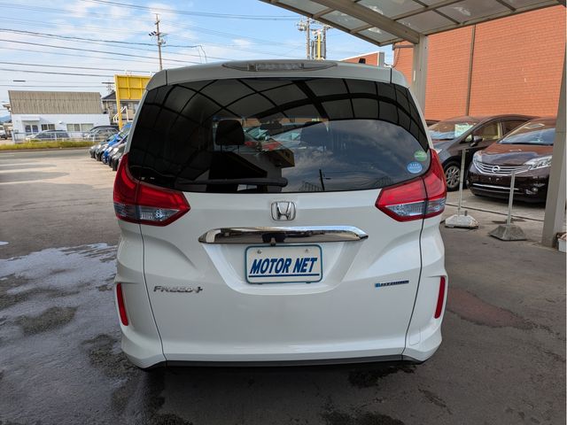 HONDA FREED plus HYBRID 4WD 2017