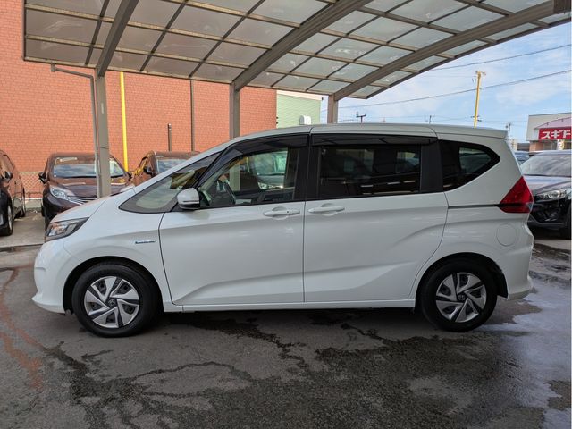 HONDA FREED plus HYBRID 4WD 2017