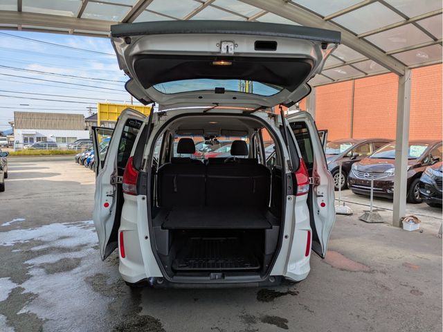 HONDA FREED plus HYBRID 4WD 2017