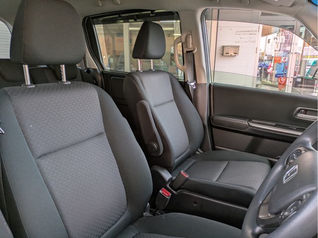 HONDA FREED plus HYBRID 4WD 2017