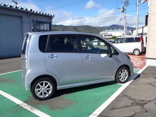 DAIHATSU MOVE CUSTOM 2014